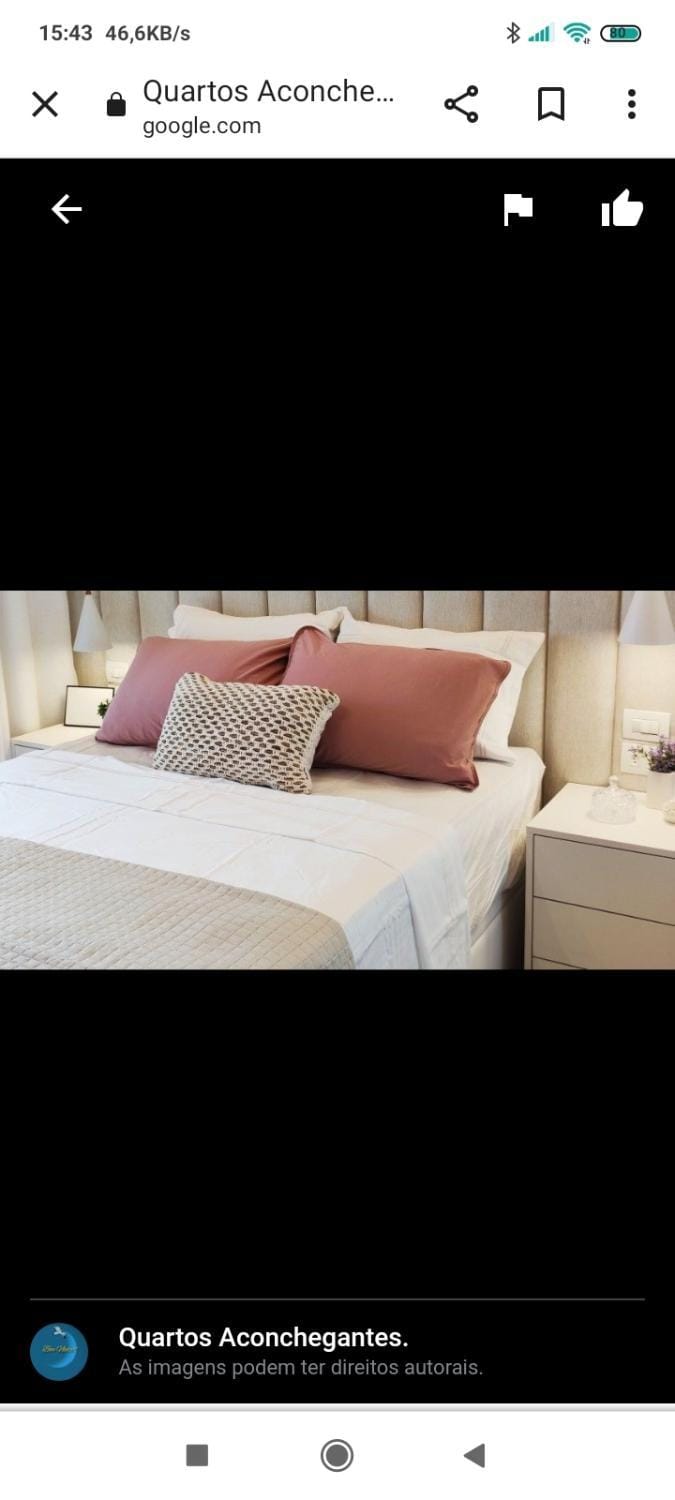 Bedroom, Text overlay