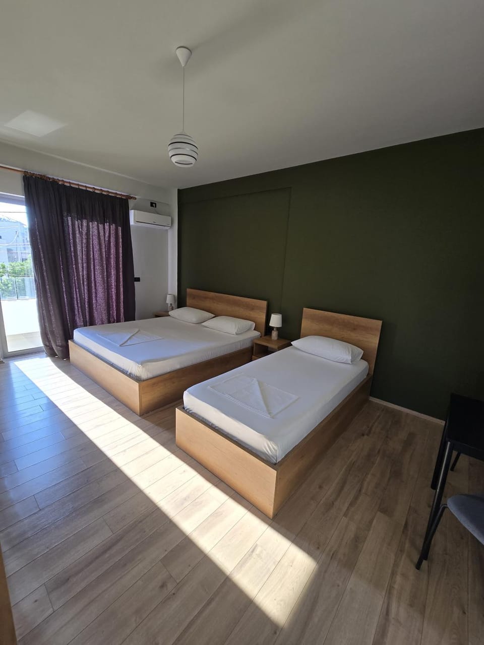 Hill's Residence Hotel in Sarandë