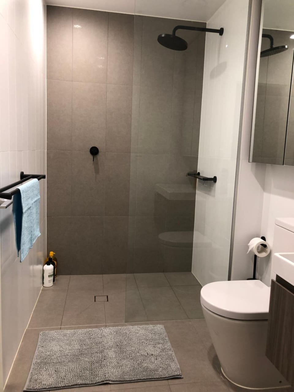 Skyview Apartment in Liverpool Apartment in Sydney