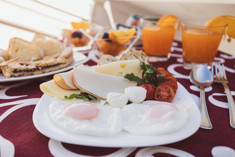 Balcony/Terrace, Breakfast