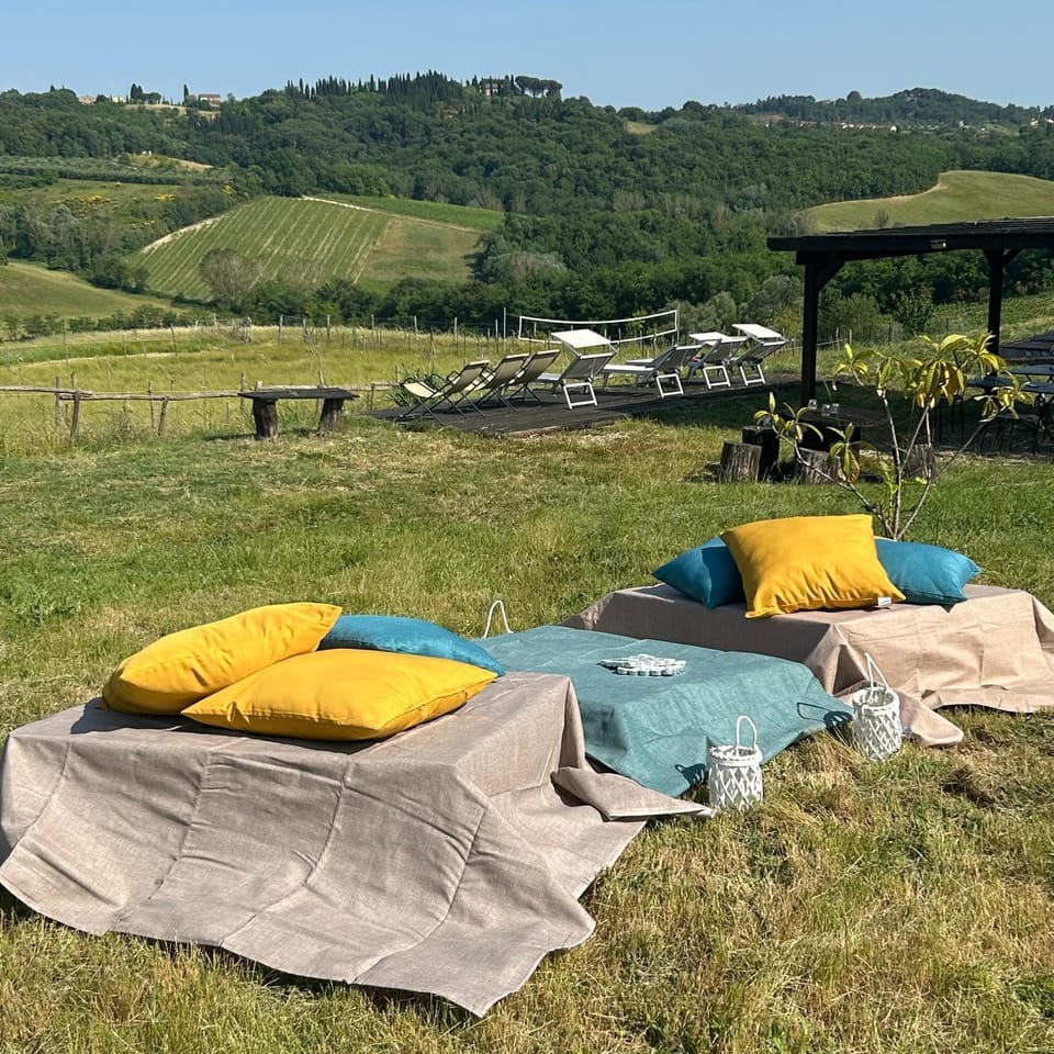 Agriturismo Le Tre Pietre - Podere nel Chianti Farm Stay in Castellina in Chianti