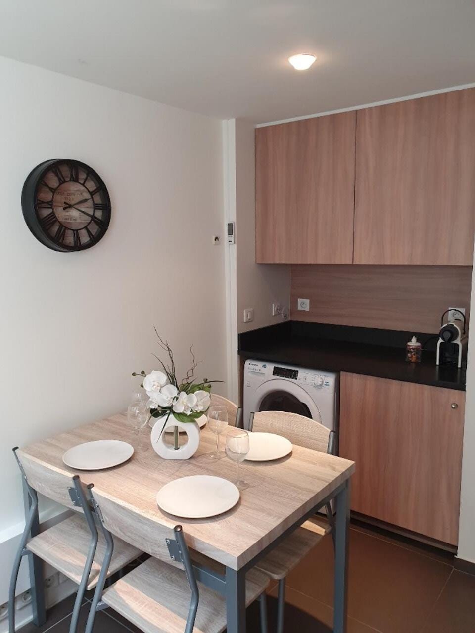 Mini Loft Daval Apartment in Paris