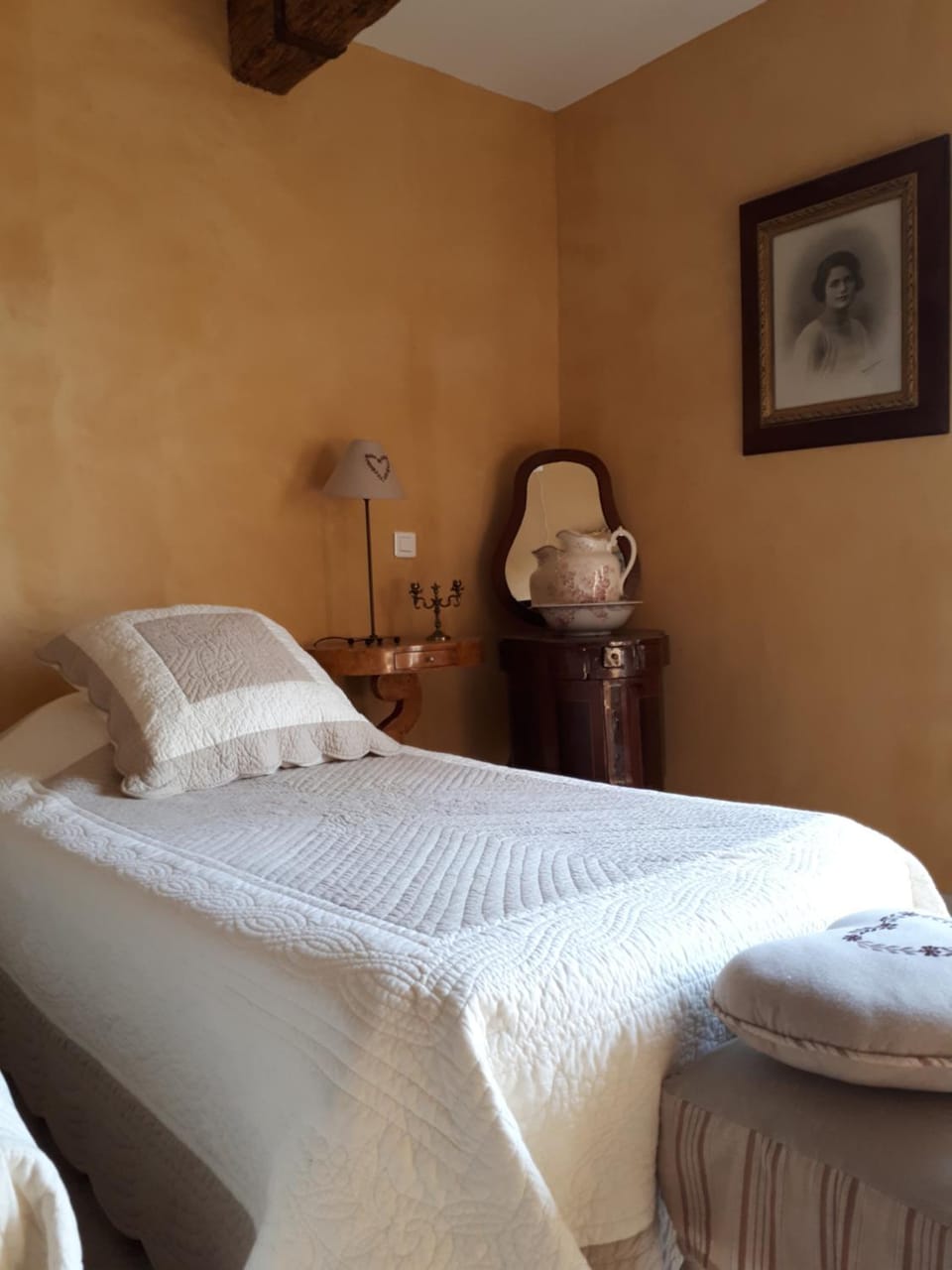 MAS SAINT-JOSEPH Bed and Breakfast in Fontvieille