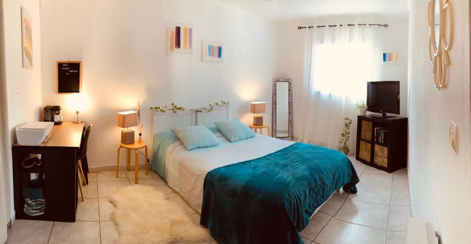 Chambre dans villa Montpellier à 15mn des plages Bed and Breakfast in Lattes