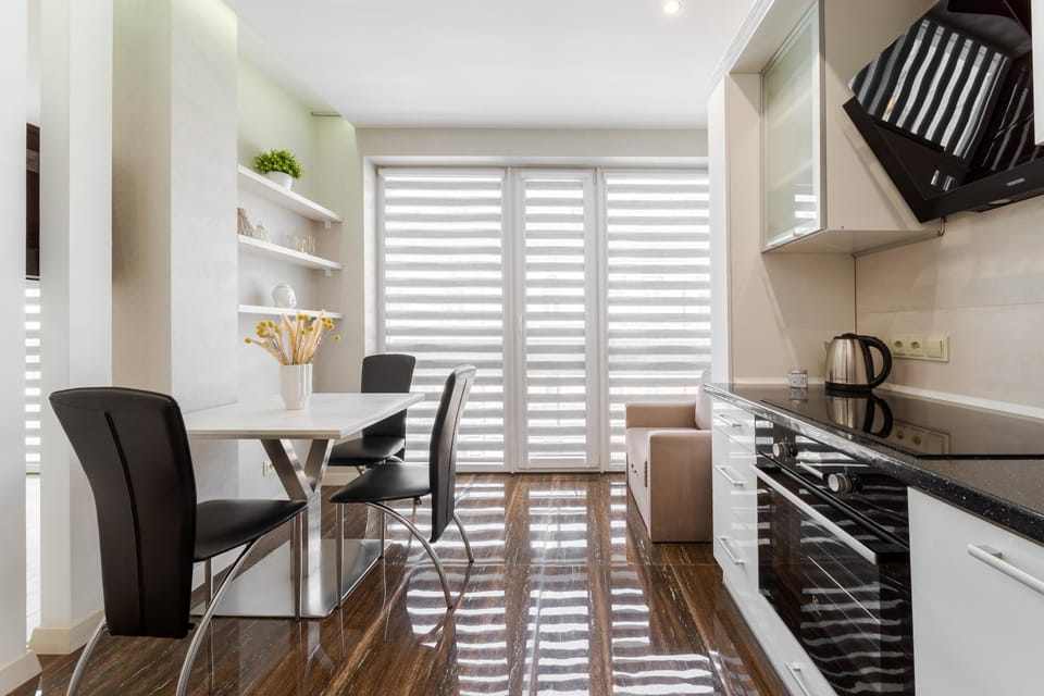 Kitchen or kitchenette, Dining area, pet friendly, stove