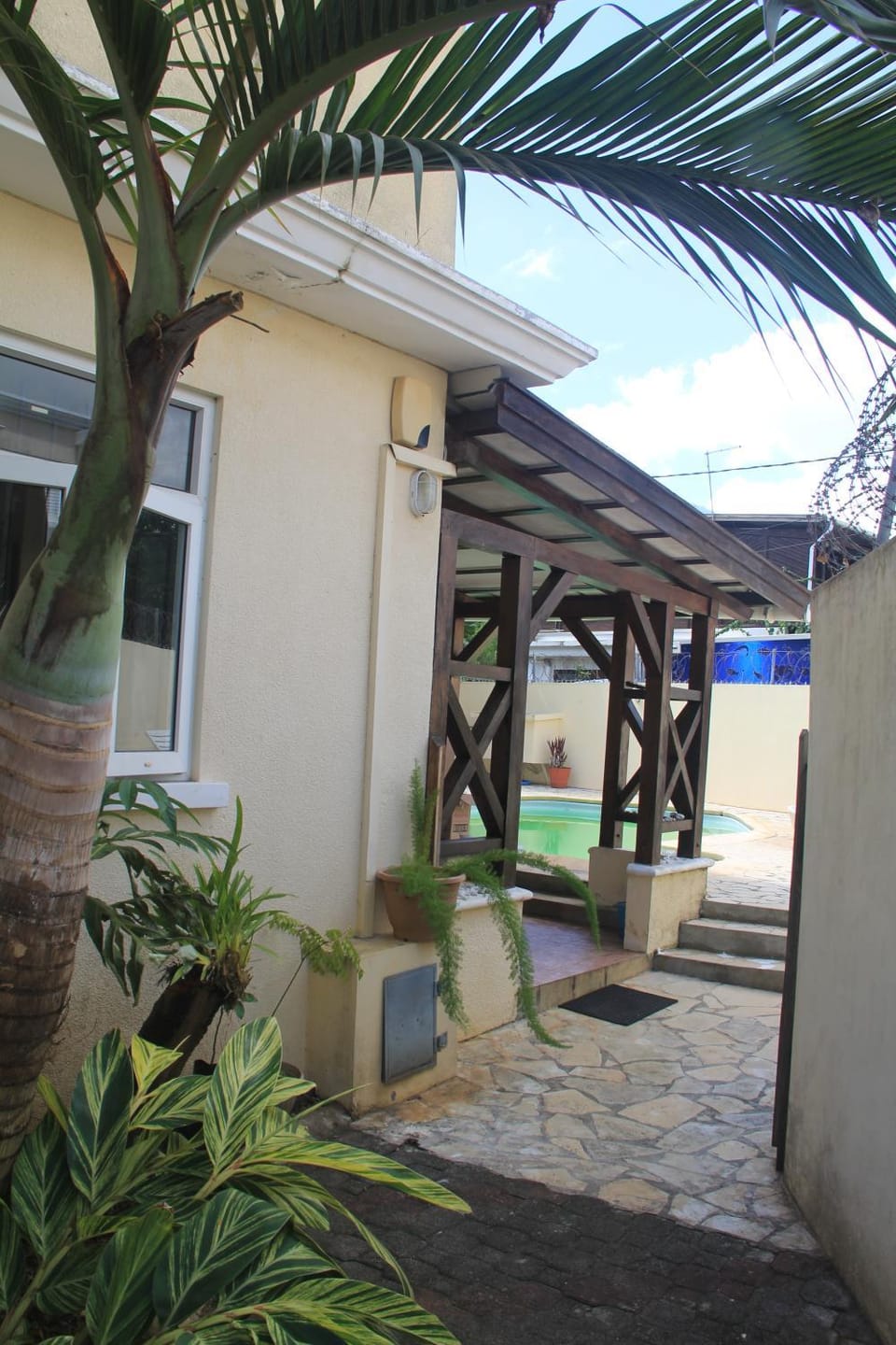 Swimming pool, Swimming pool
