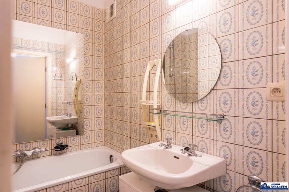 Atlantic 0504 - 2 bedrooms 6p - amazing sea view Apartment in Koksijde