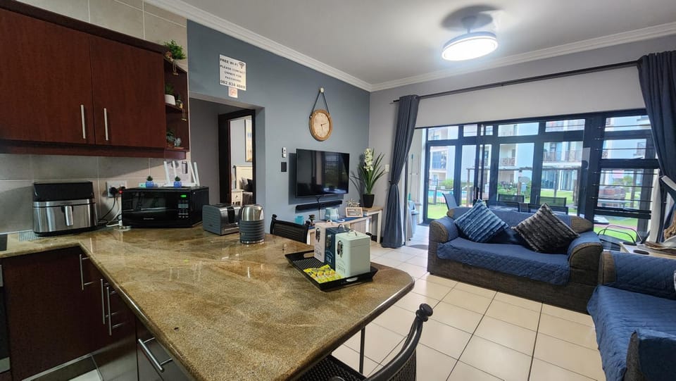 Topanga 17 Apartment in Margate