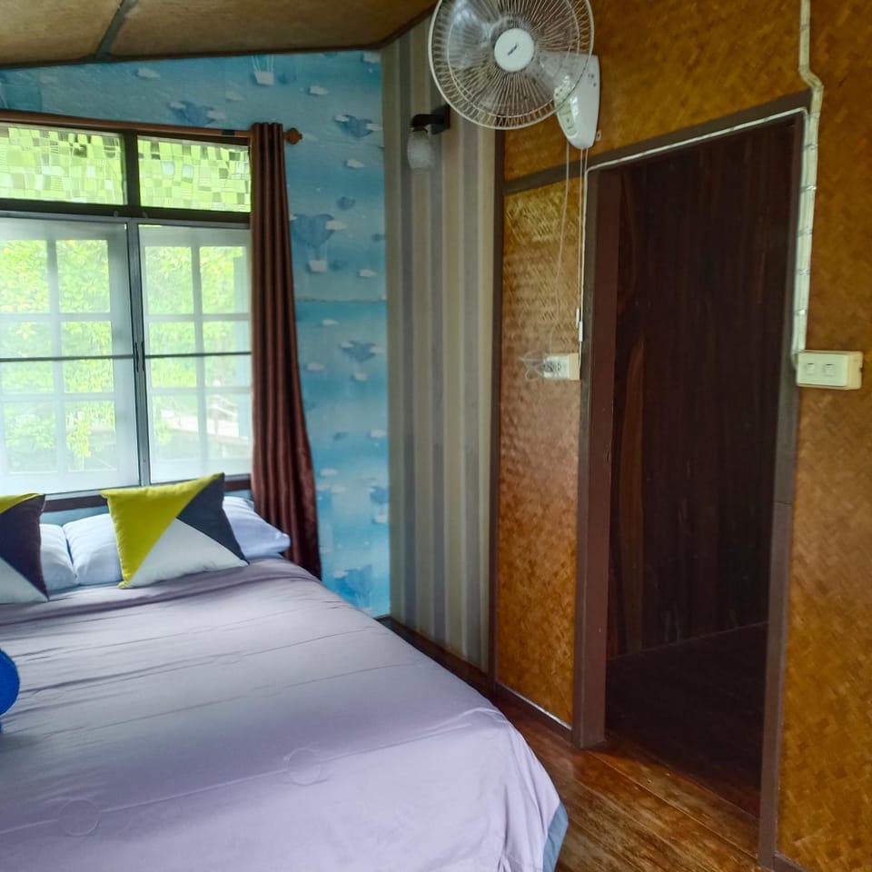 TA YAI HOMESTAY (ตา ยาย โฮมสเตย์) Vacation rental in Trat Changwat