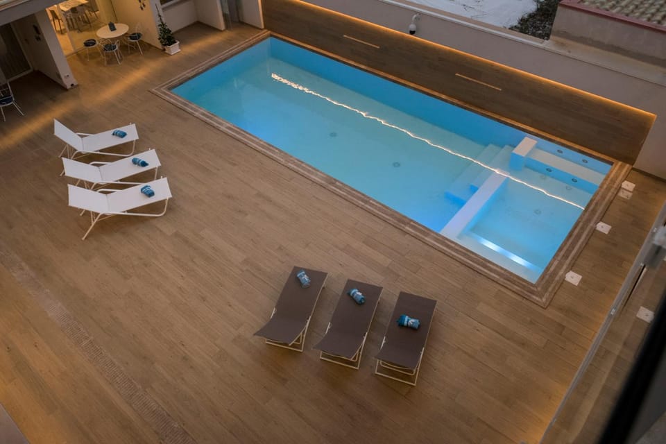 Pool view, Swimming pool