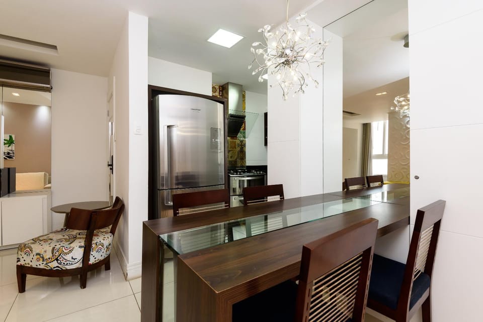 2 BDRs 300m from Copacabana Beach | BR 531/902 Apartment in Rio de Janeiro