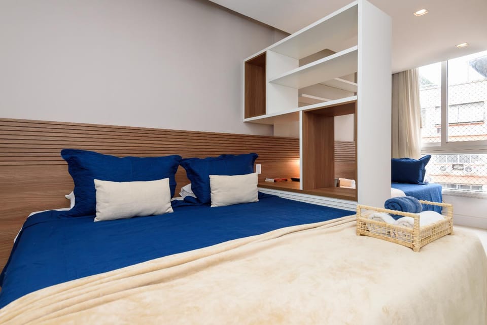 2 BDRs 300m from Copacabana Beach | BR 531/902 Apartment in Rio de Janeiro
