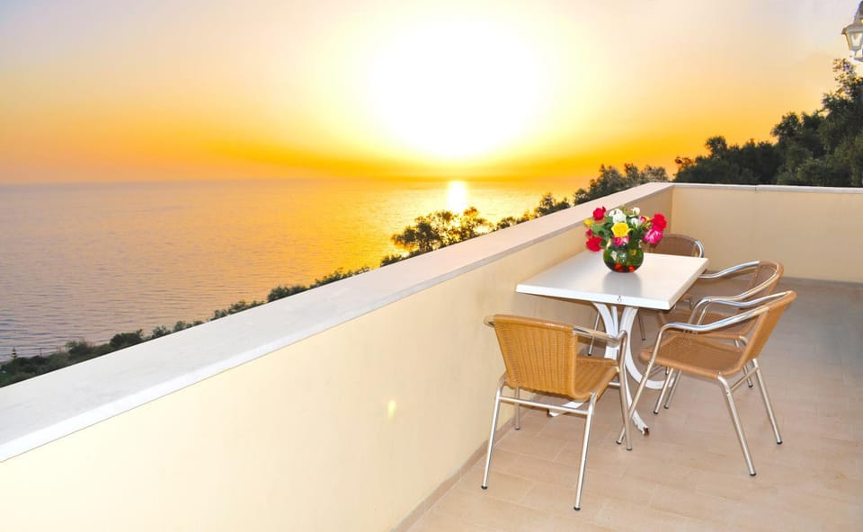 Natural landscape, View (from property/room), Balcony/Terrace, furniture