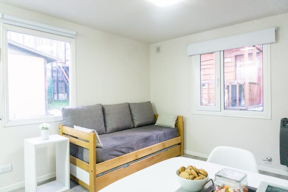 TV and multimedia, Living room, Seating area, Dining area, Garden view