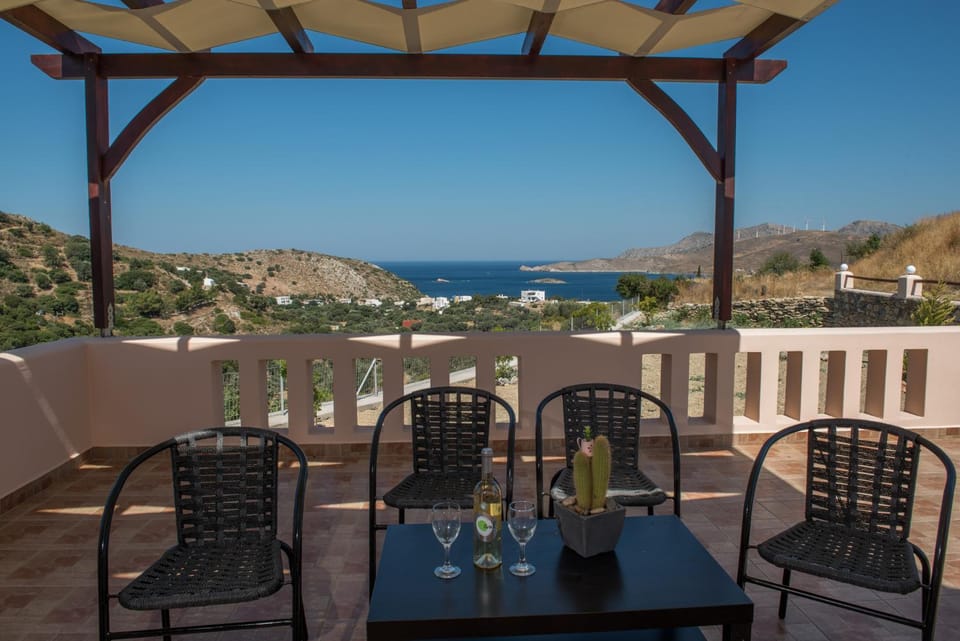 Balcony/Terrace, Garden view, Landmark view, Mountain view, Sea view