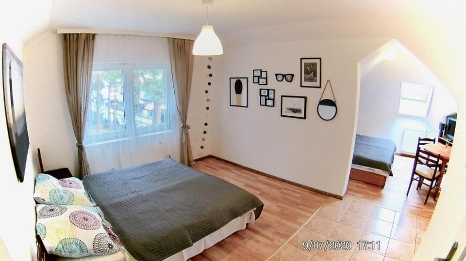 Living room, Photo of the whole room