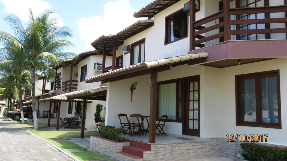 Property building, Patio, Facade/entrance
