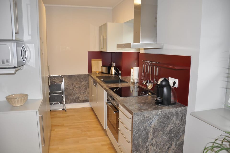 Coffee/tea facilities, Kitchen or kitchenette