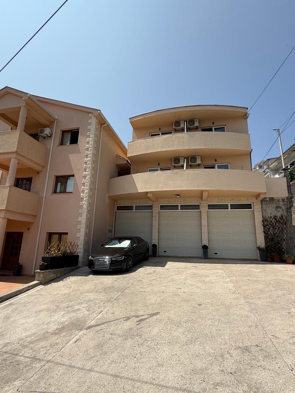Property building, Parking