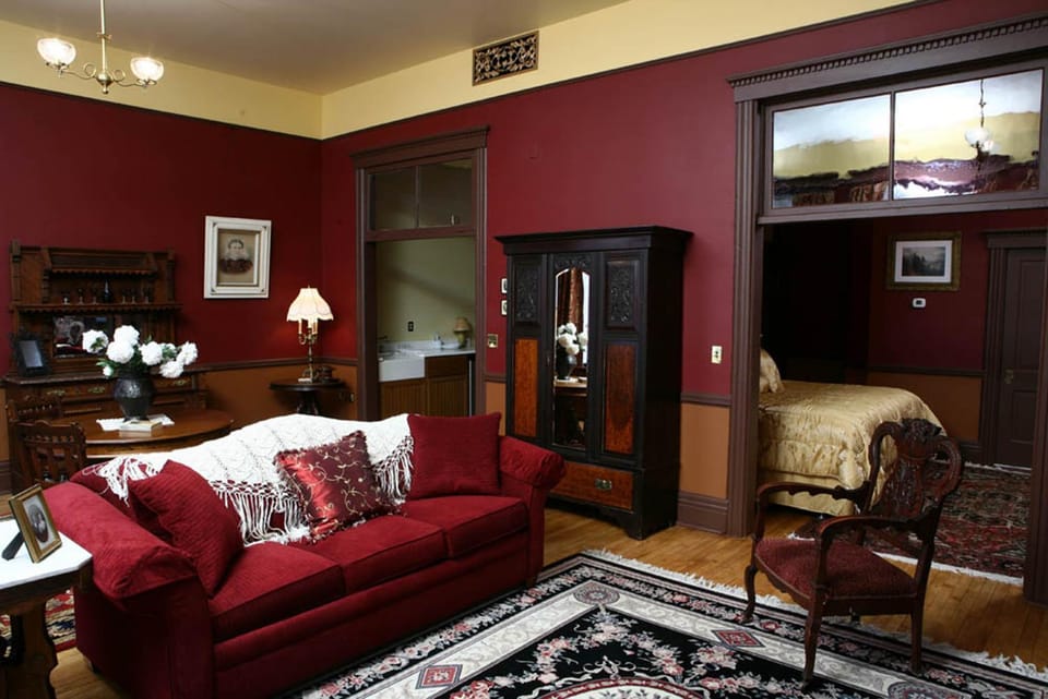 Living room, Decorative detail