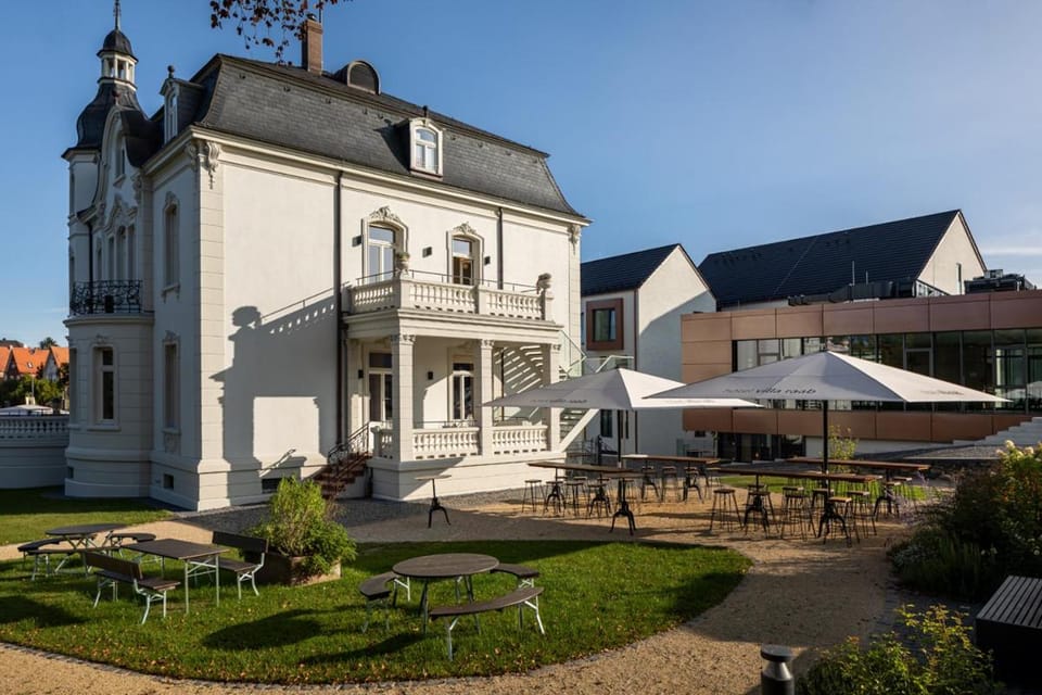 Property building, Garden view