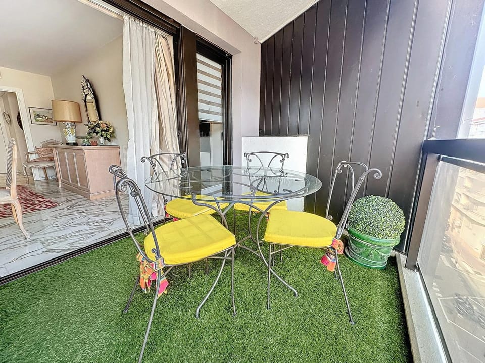 Balcony/Terrace, Balcony/Terrace