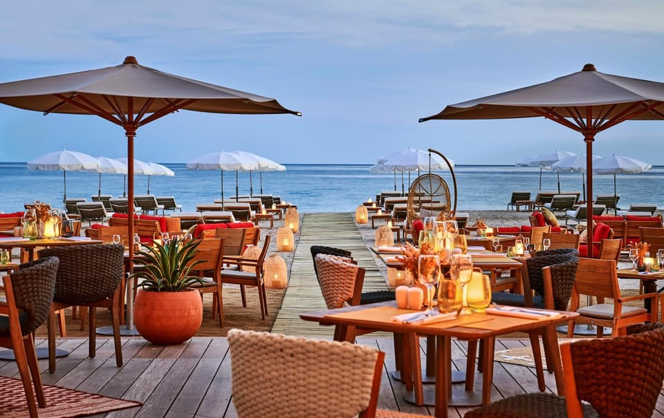 Restaurant/places to eat, Beach