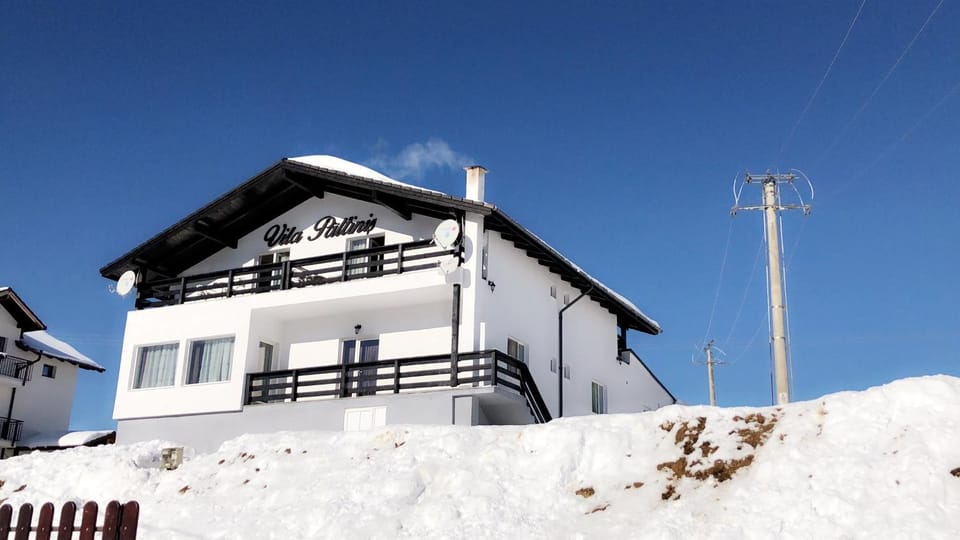 Vila Paltinis Bed and Breakfast in Romania