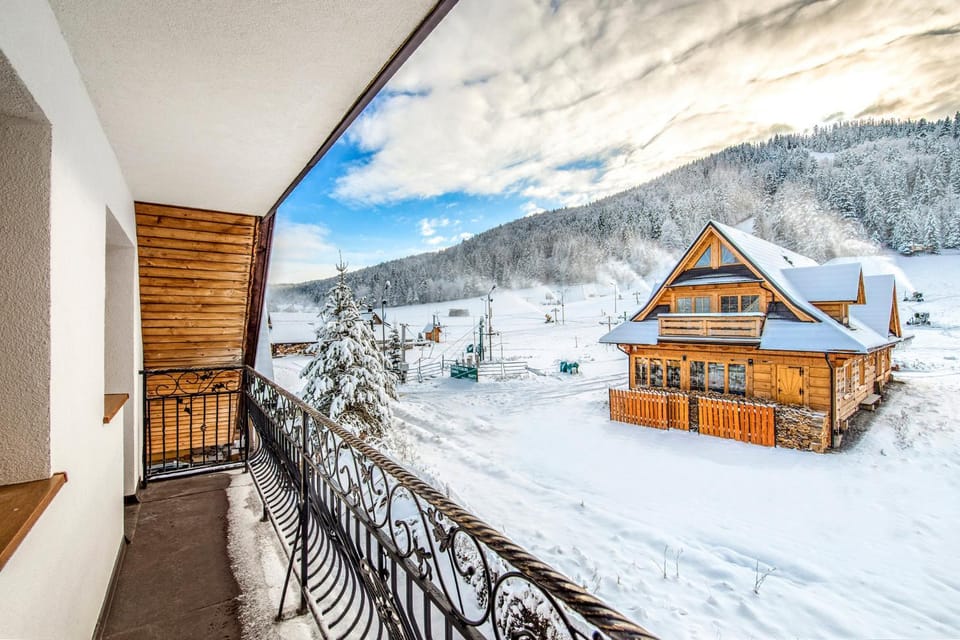 Winter, View (from property/room), Balcony/Terrace