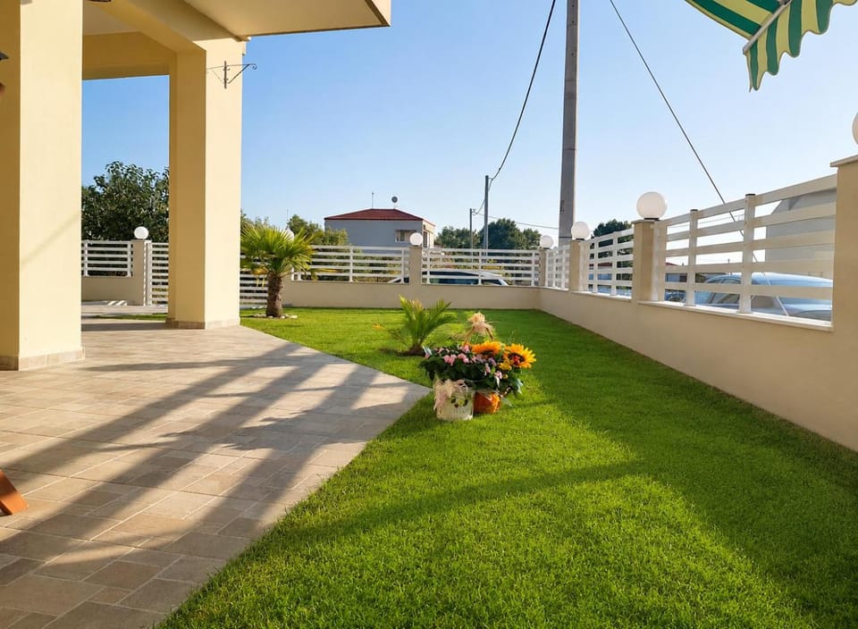 Patio, Garden