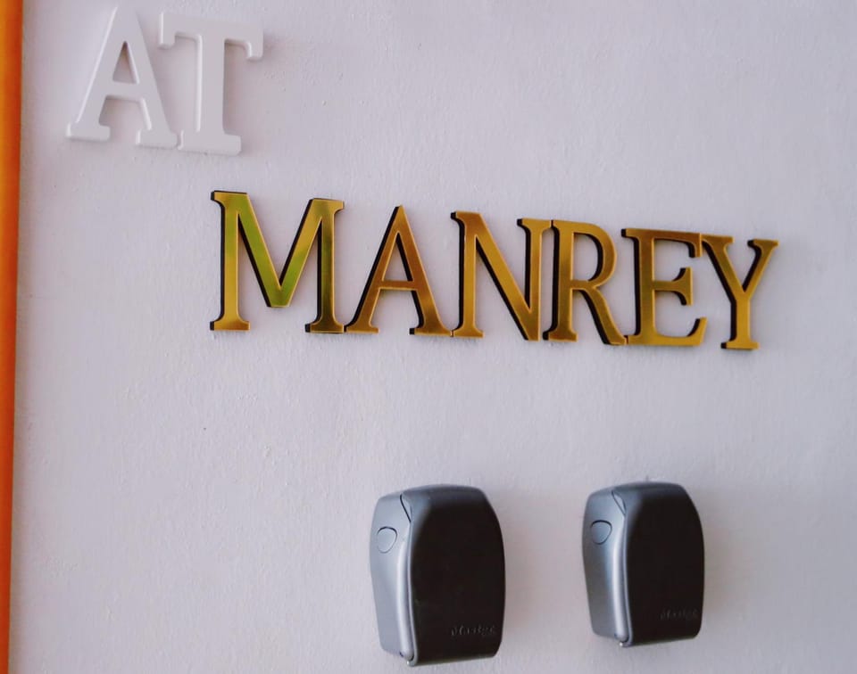 Off site, Property logo or sign, Logo/Certificate/Sign