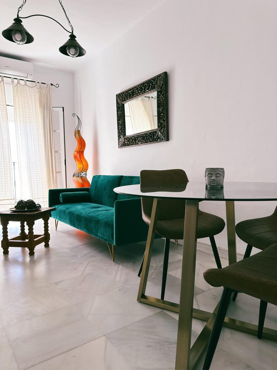 Communal lounge/ TV room, Living room, Lounge or bar