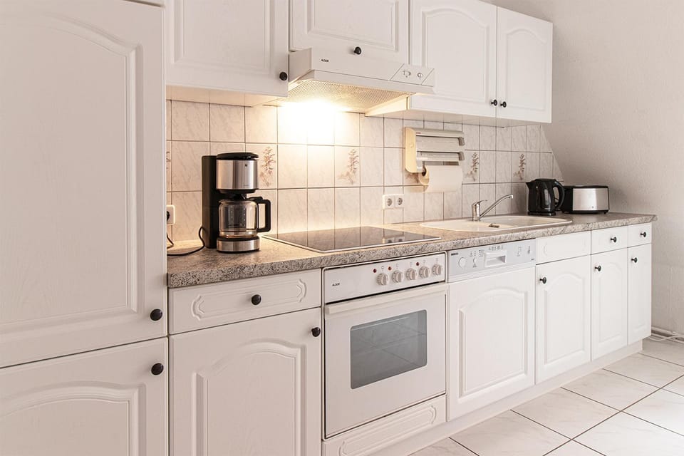 Coffee/tea facilities, Kitchen or kitchenette, dishwasher, pet friendly, stove, toaster