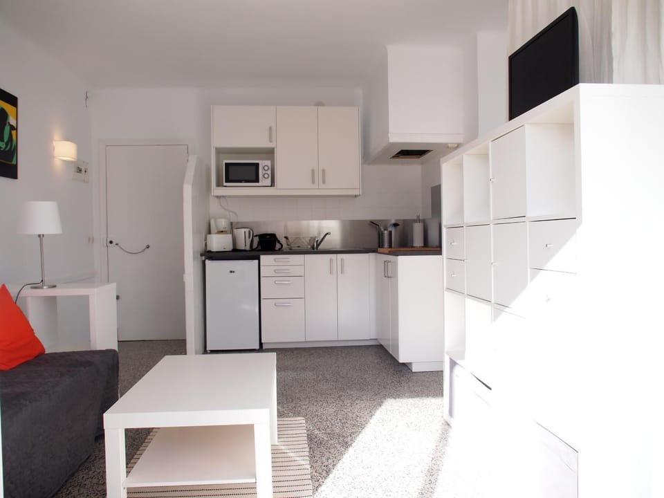 Miramar 6A Apartment in Roses