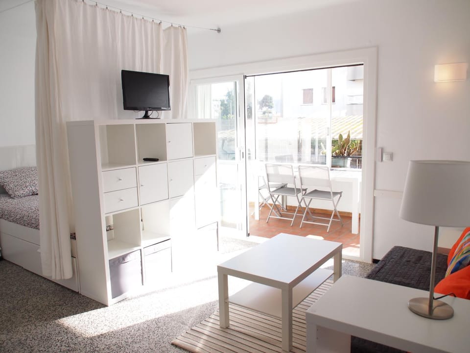 Miramar 6A Apartment in Roses