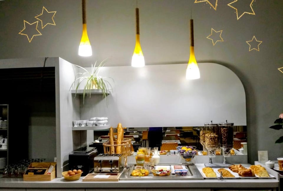 Buffet breakfast