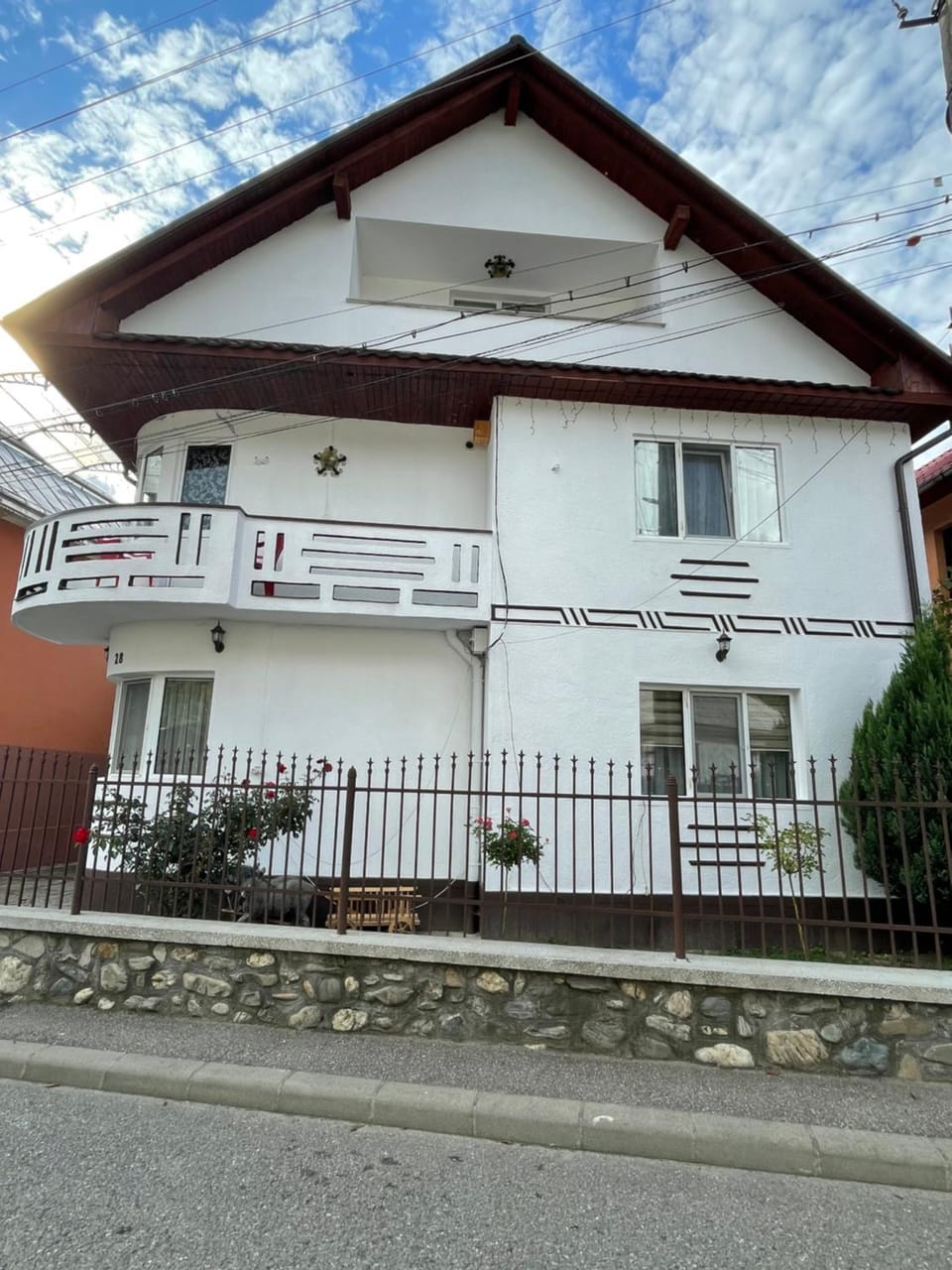 Camere de inchiriat ROMAN Bed and Breakfast in Romania
