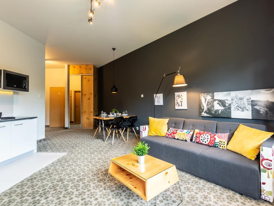 Living room, Seating area, Dining area