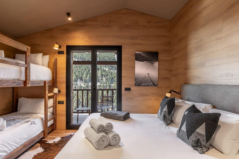 Bathroom, bunk bed