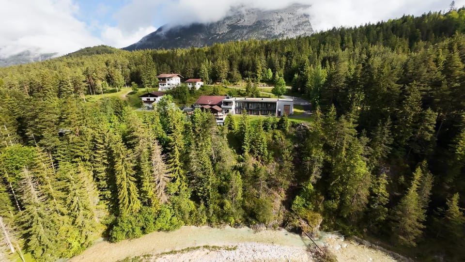 Property building, Natural landscape