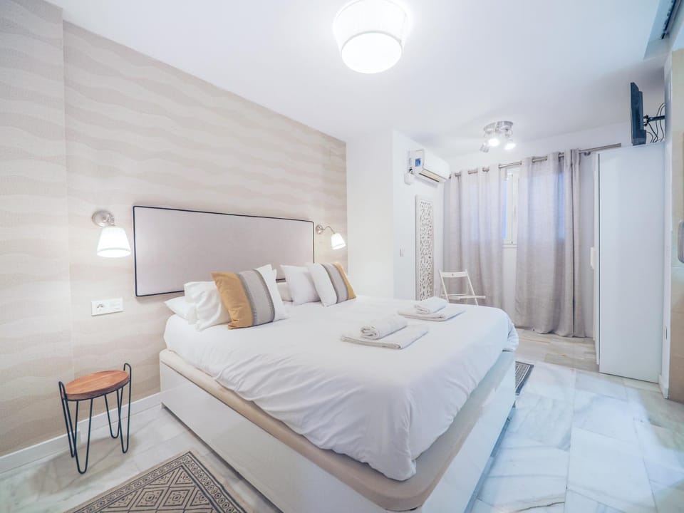 Livemálaga Reding Beach Apartment in Malaga