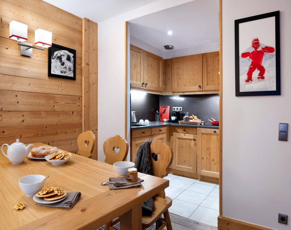 Coffee/tea facilities, Kitchen or kitchenette, Dining area, minibar, pet friendly, stove, toaster