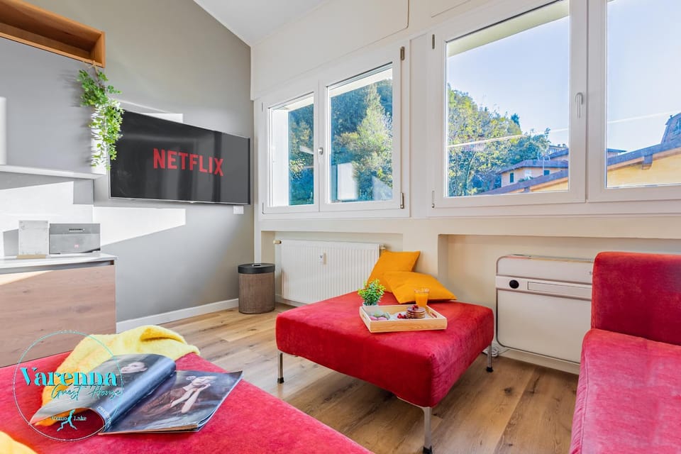 TV and multimedia, Living room, Inner courtyard view, air conditioner