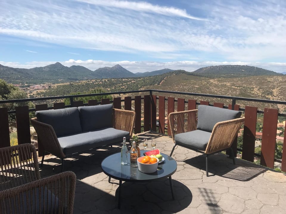 Patio, Balcony/Terrace, Mountain view