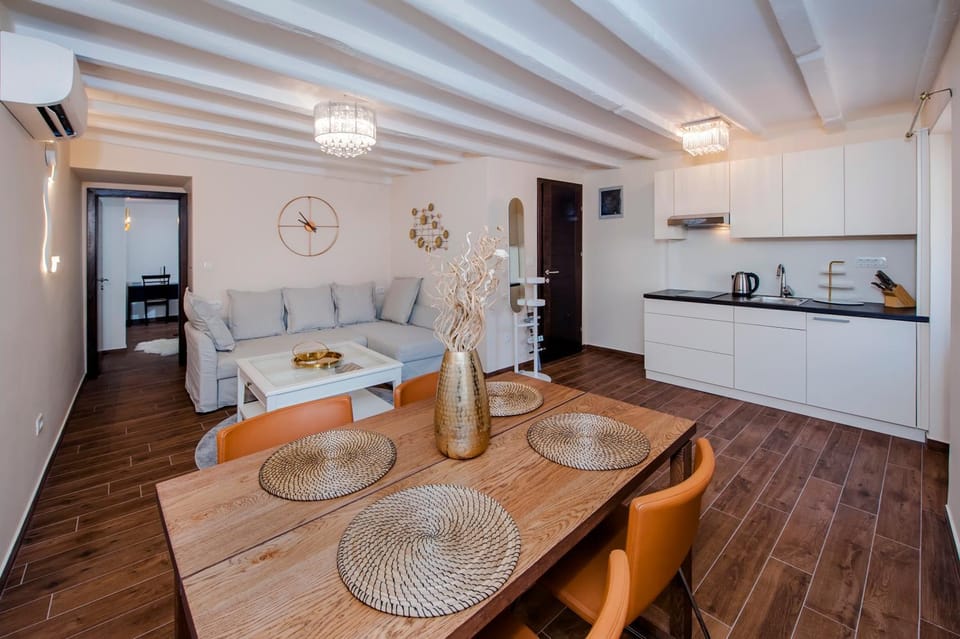 Villa Seaview! 3-apartments in old town! Apartment in Rovinj