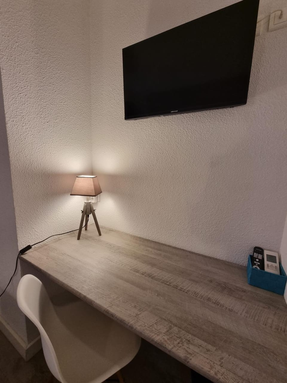 TV and multimedia, Seating area