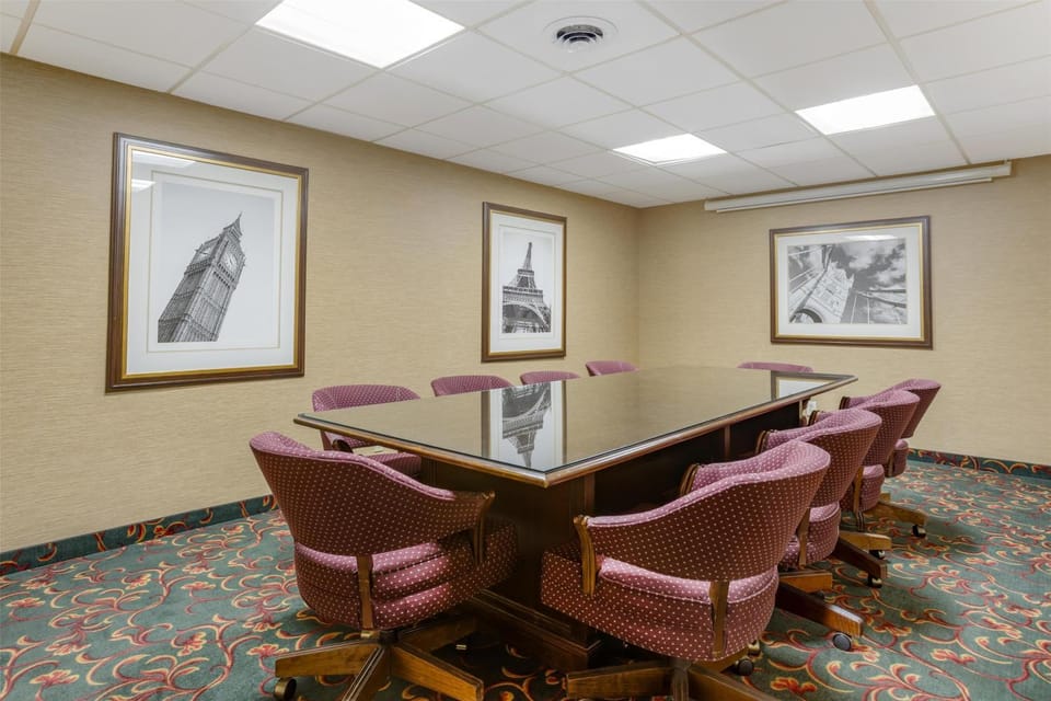 Meeting/conference room