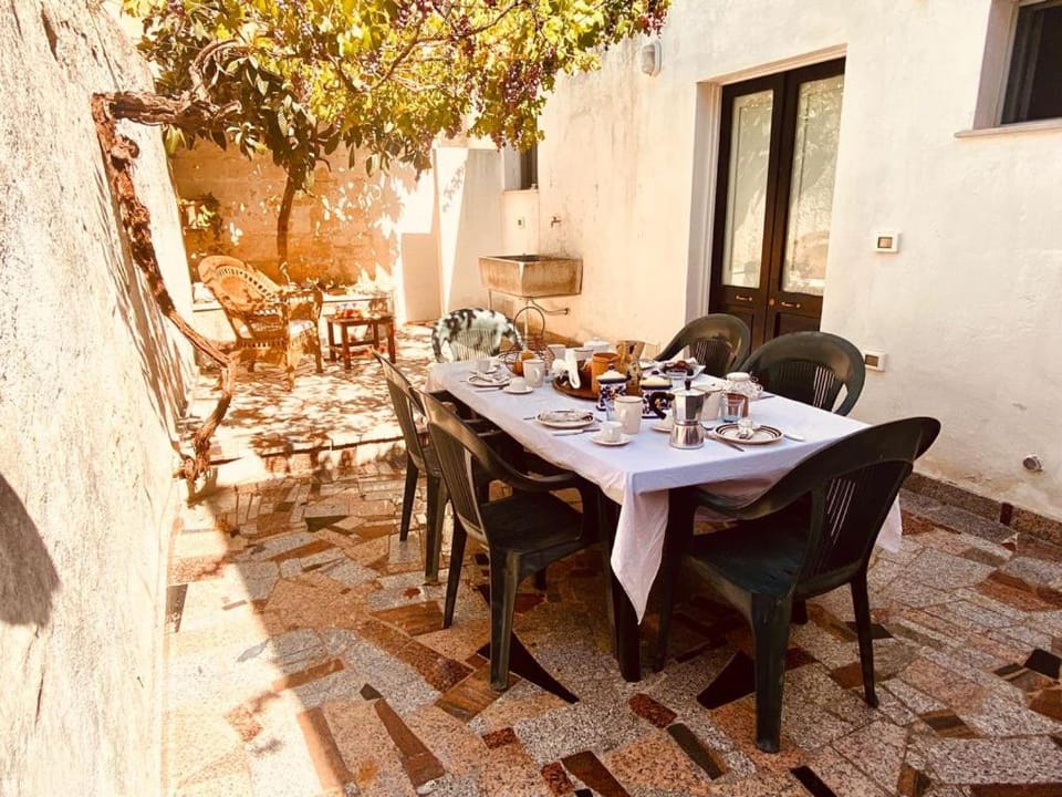 La Casetta Bianca, tipical Salento historic house House in Apulia