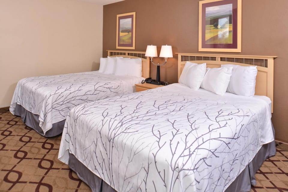 Cottonwood Inn and Conference Center Inn in Sioux City