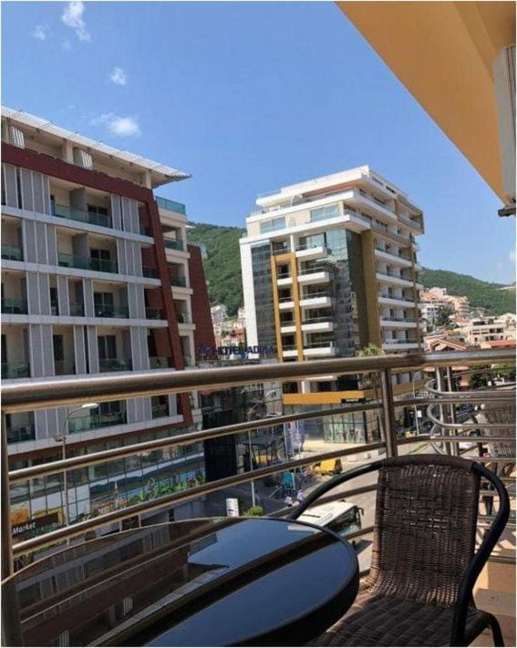 City M Apartment in Budva